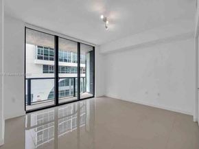 201 SW 17th Rd 302, Miami FL 33129