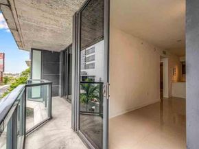 201 SW 17th Rd 302, Miami FL 33129