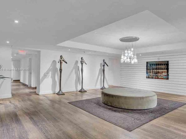 201 SW 17th Rd 302, Miami FL 33129