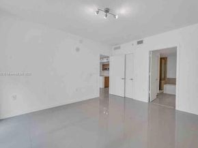 201 SW 17th Rd 302, Miami FL 33129