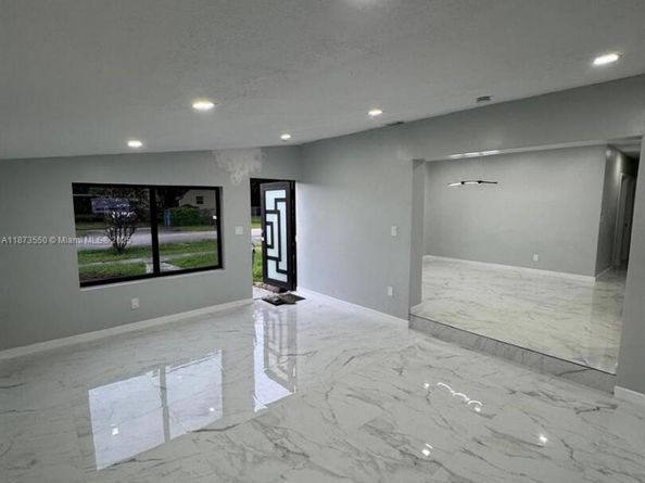 4120 SW 31st Dr, West Park FL 33023