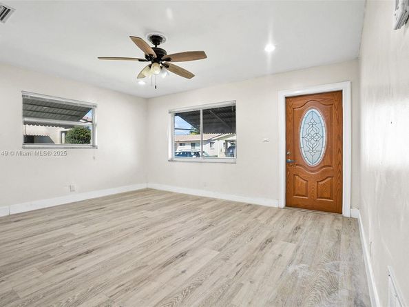 7110 NW 57th Ct, Tamarac FL 33321