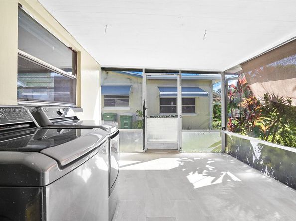 7110 NW 57th Ct, Tamarac FL 33321