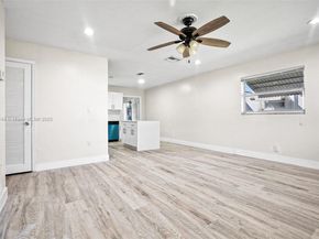 7110 NW 57th Ct, Tamarac FL 33321