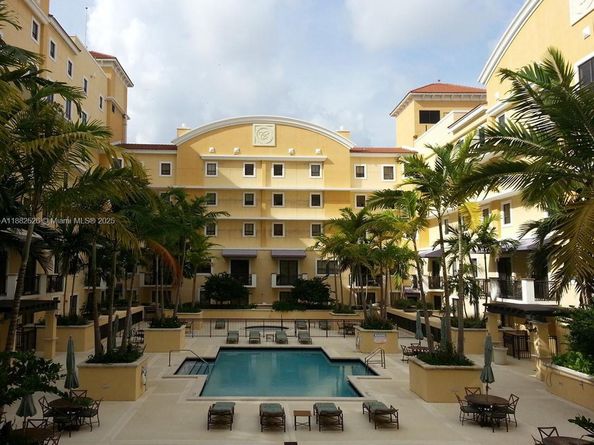 8395 SW 73rd Ave 115, Miami FL 33143
