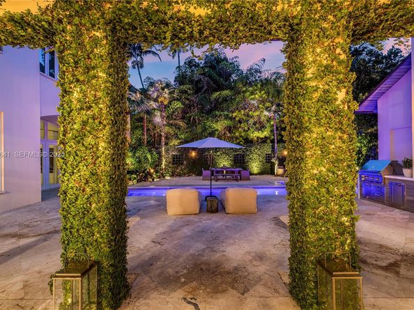 7370 Vistalmar St, Coral Gables FL 33143