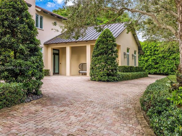 7370 Vistalmar St, Coral Gables FL 33143