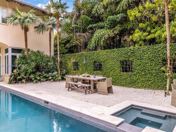 7370 Vistalmar St, Coral Gables FL 33143