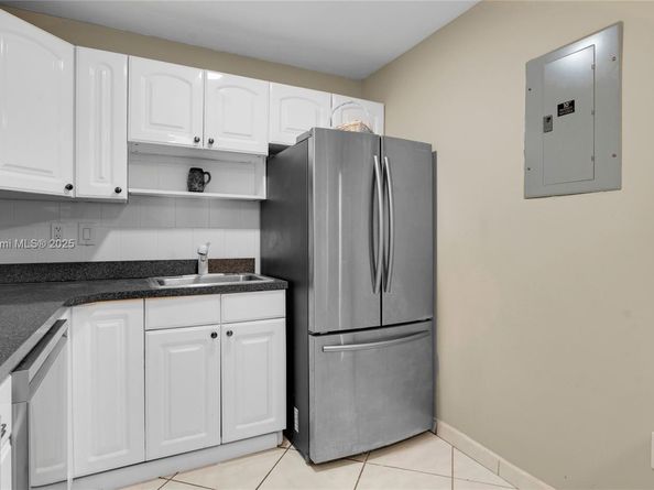 1801 S Ocean Drive 207, Hollywood FL 33019