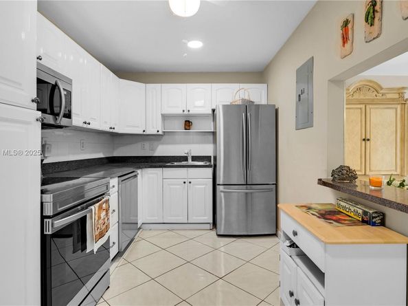 1801 S Ocean Drive 207, Hollywood FL 33019