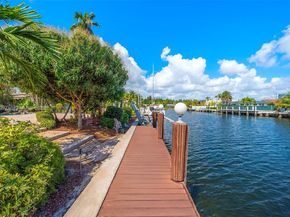 448 Poinciana Dr, Hallandale Beach FL 33009
