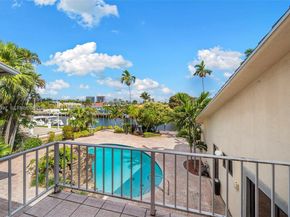 448 Poinciana Dr, Hallandale Beach FL 33009