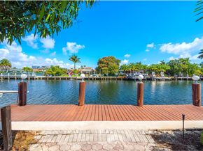 448 Poinciana Dr, Hallandale Beach FL 33009