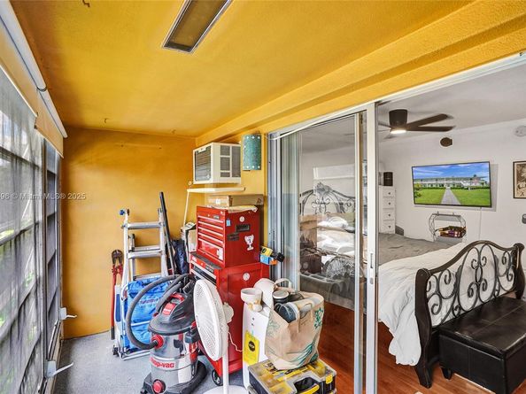 39 Prescott B 39, Deerfield Beach FL 33442