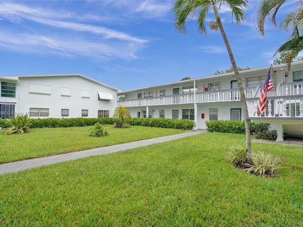 39 Prescott B 39, Deerfield Beach FL 33442
