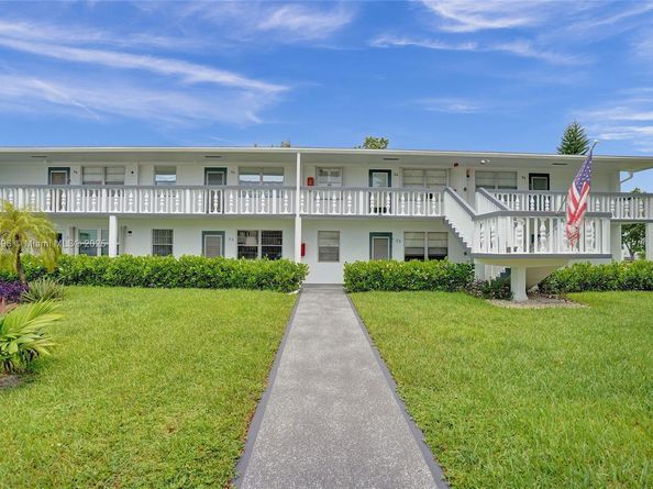 39 Prescott B 39, Deerfield Beach FL 33442
