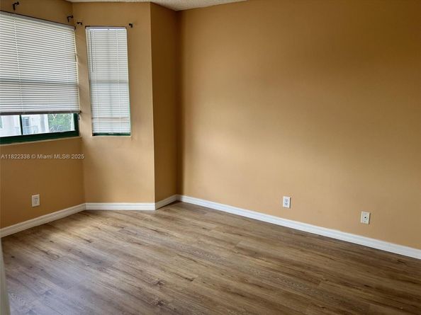 12666 NW 14th Pl 12666, Sunrise FL 33323
