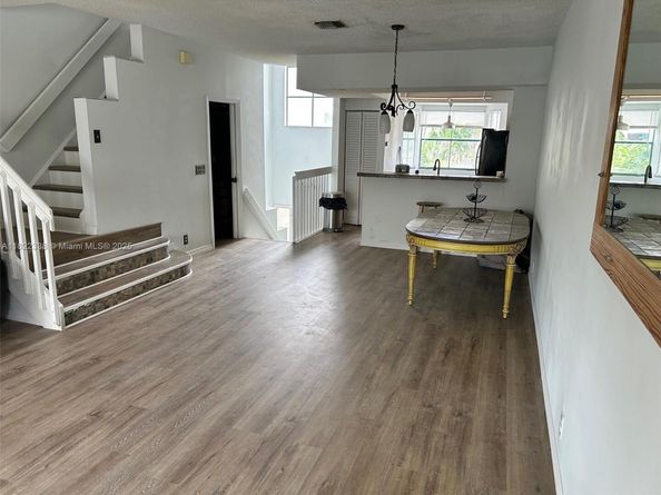 12666 NW 14th Pl 12666, Sunrise FL 33323