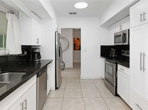 3000 Hollywood Blvd, Hollywood FL 33021