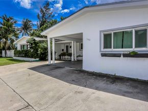 3000 Hollywood Blvd, Hollywood FL 33021