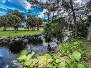 3000 Hollywood Blvd, Hollywood FL 33021