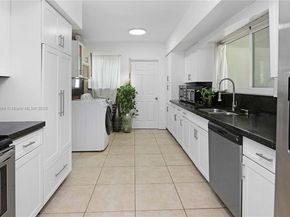 3000 Hollywood Blvd, Hollywood FL 33021