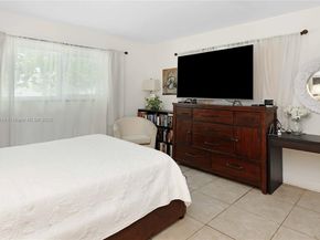 3000 Hollywood Blvd, Hollywood FL 33021