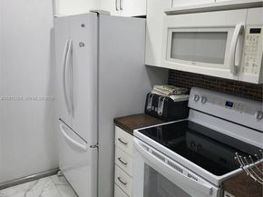 1747 Rodman St 110, Hollywood FL 33020