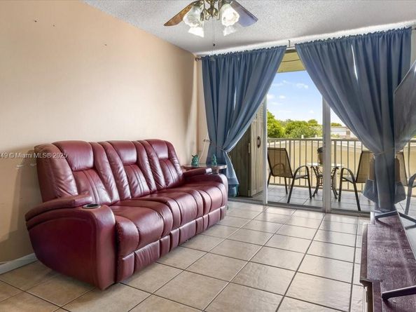616 NW 26th Ave 210, Miami FL 33125