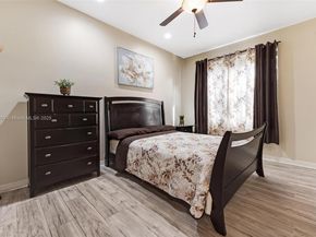 2864 E Abiaca Cir, Davie FL 33328