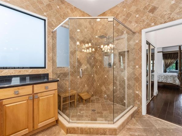 2864 E Abiaca Cir, Davie FL 33328