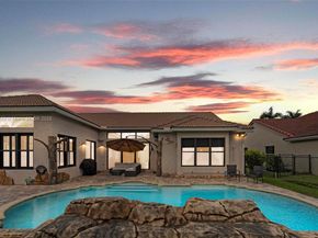 2864 E Abiaca Cir, Davie FL 33328