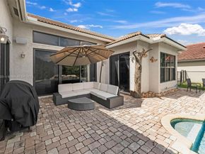 2864 E Abiaca Cir, Davie FL 33328