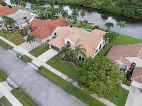 2864 E Abiaca Cir, Davie FL 33328