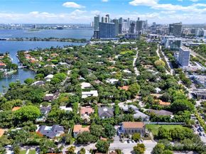 520 Bay Point Rd, Miami FL 33137