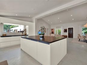 520 Bay Point Rd, Miami FL 33137