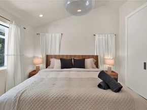 520 Bay Point Rd, Miami FL 33137