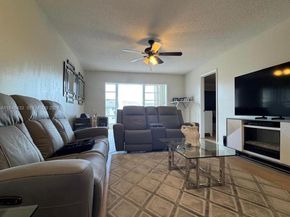8305 Sunrise Lakes Blvd 312, Sunrise FL 33322
