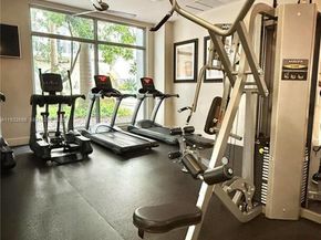 1830 Radius Dr 915, Hollywood FL 33020