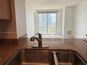 1830 Radius Dr 915, Hollywood FL 33020