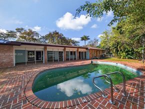 6621 E Tropical Way, Plantation FL 33317