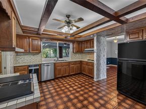 6621 E Tropical Way, Plantation FL 33317