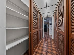 6621 E Tropical Way, Plantation FL 33317