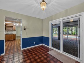 6621 E Tropical Way, Plantation FL 33317