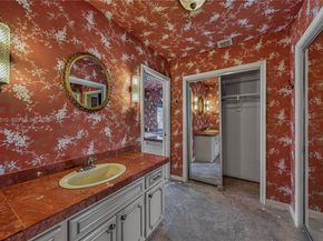 6621 E Tropical Way, Plantation FL 33317