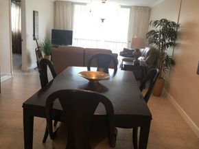 311 S Hollybrook Dr 202, Pembroke Pines FL 33025