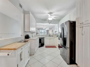 7715 Southampton Ter 105, Tamarac FL 33321