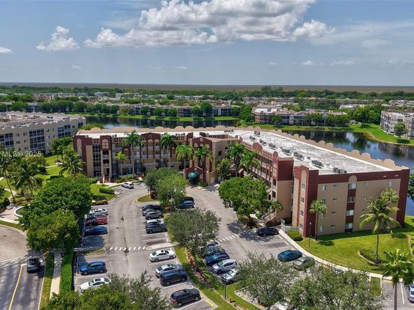 7715 Southampton Ter 105, Tamarac FL 33321