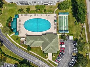 7715 Southampton Ter 105, Tamarac FL 33321