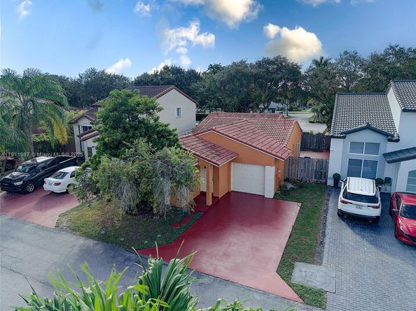 10058 SW 156th Ct, Miami FL 33196